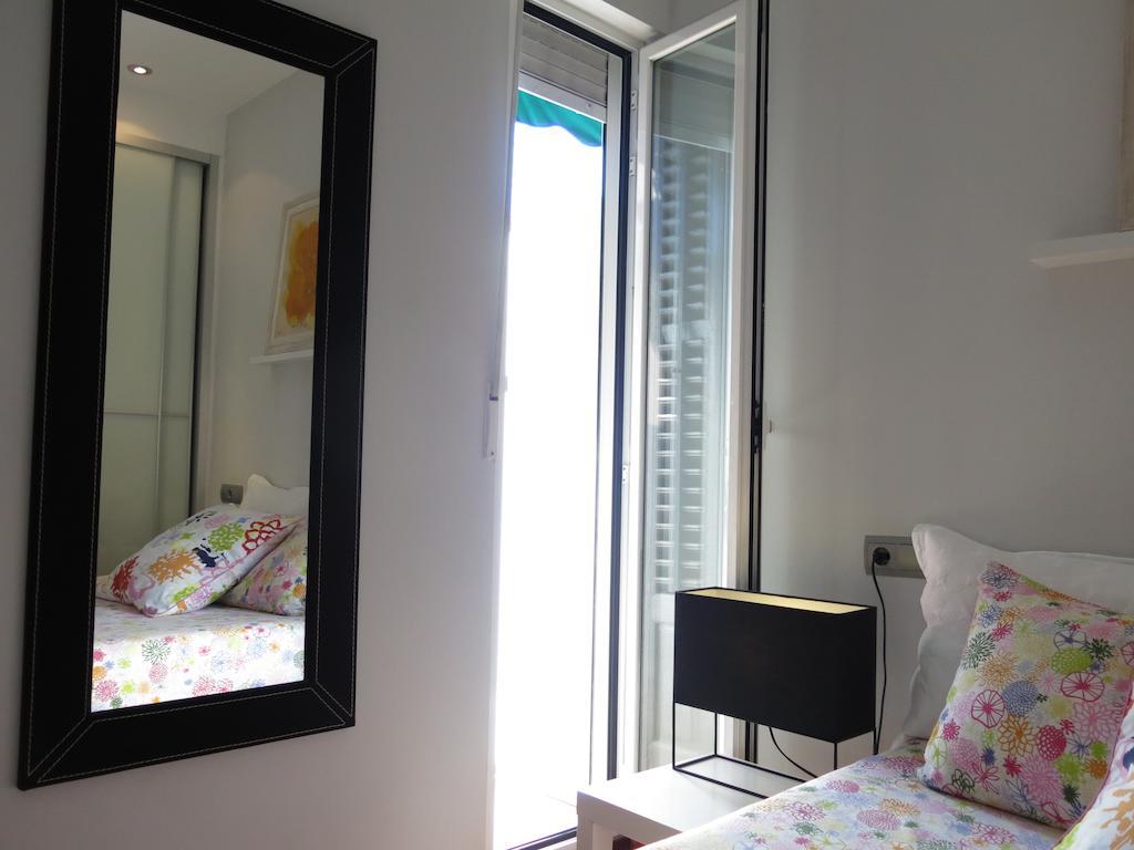 Apartamento Principe Santa Ana Madrid Centro Habitación foto